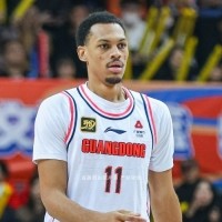 疯狂打铁贝兹利半场9中1&amp;三分4中0 仅得7分3板1断1帽